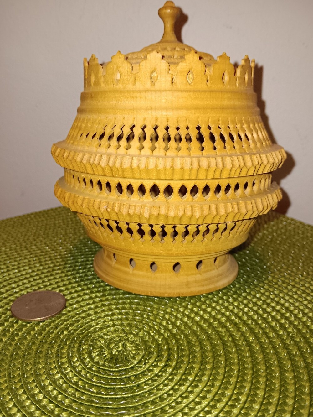 German Hand-Carved Pierced Wood Filigree Lidded Trinket Jar, VTG c. 1970s, - Picture 2 of 8